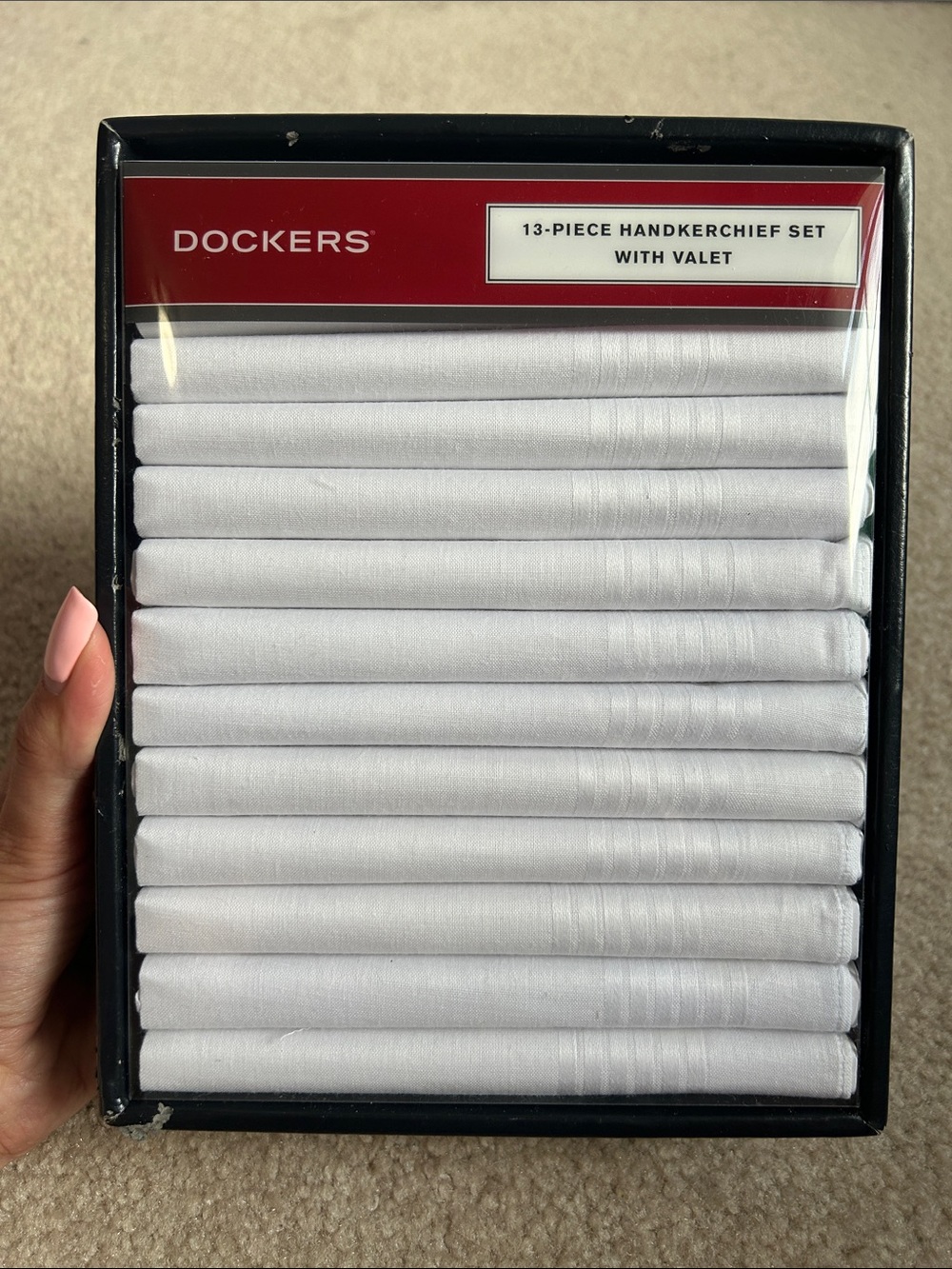 NWT Dockers 13-Piece White Handkerchief Set with Valet